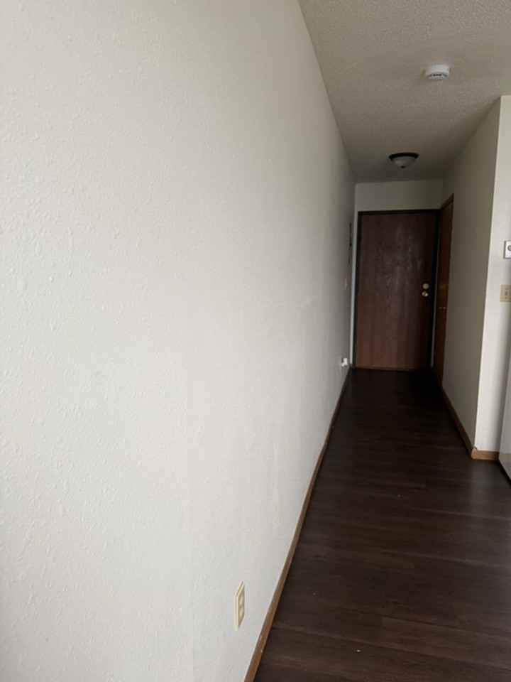 Oak Park Apartments - Photo 6 of 6