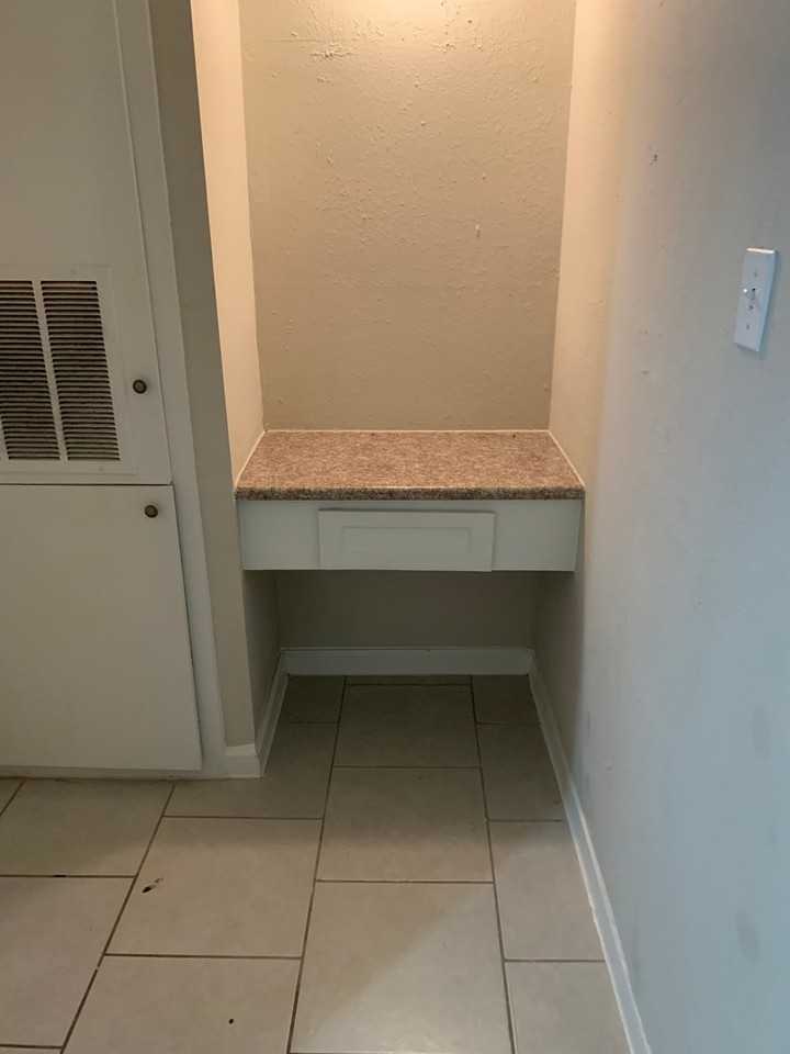 6519 Sloan St #4 - Photo 6 of 11