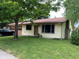 featured image of 3605 Nw Tyler Pl