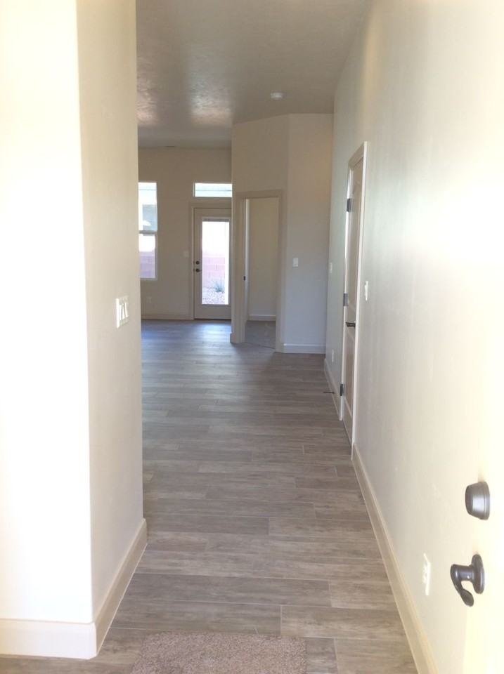 2542 W 245 N - Photo 2 of 13