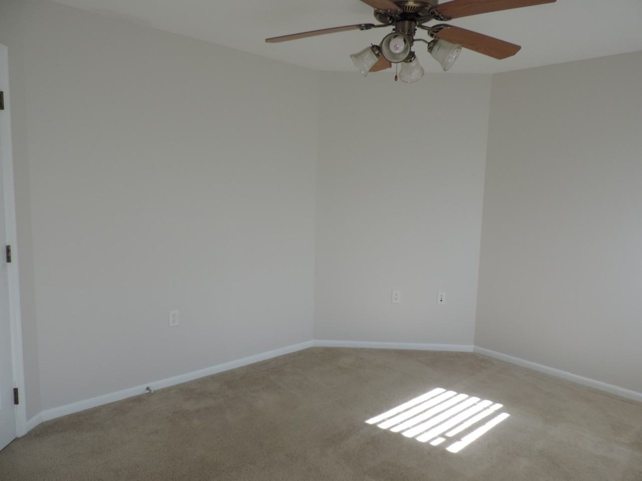 2720 Brookville Dr - Photo 6 of 11
