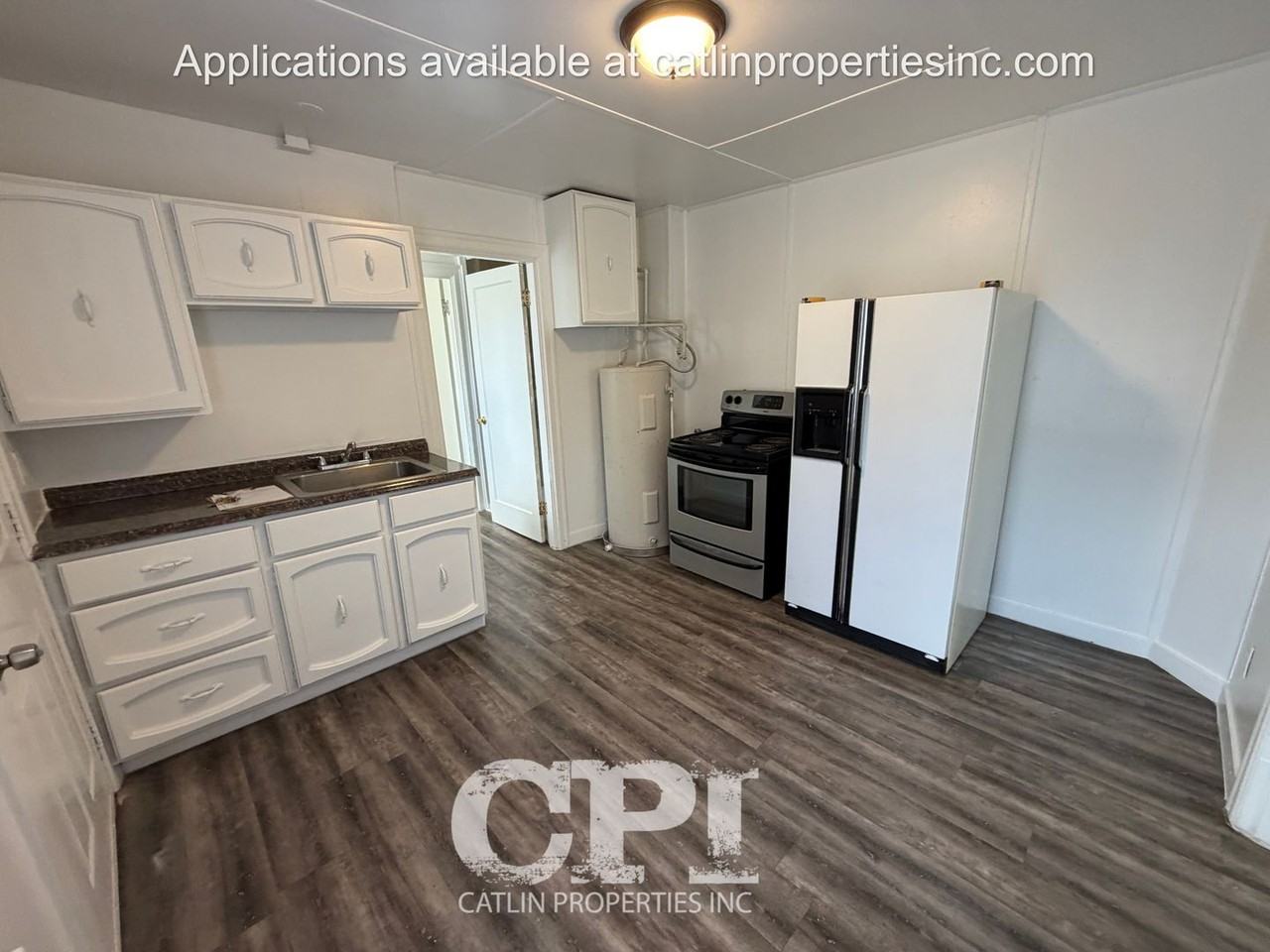 275 275 Baltimore St.-Duplex - Family - Photo 6 of 10