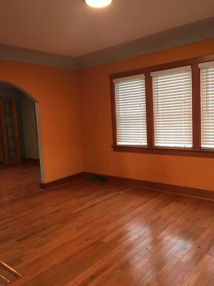 511 Cutler St - Photo 3 of 11