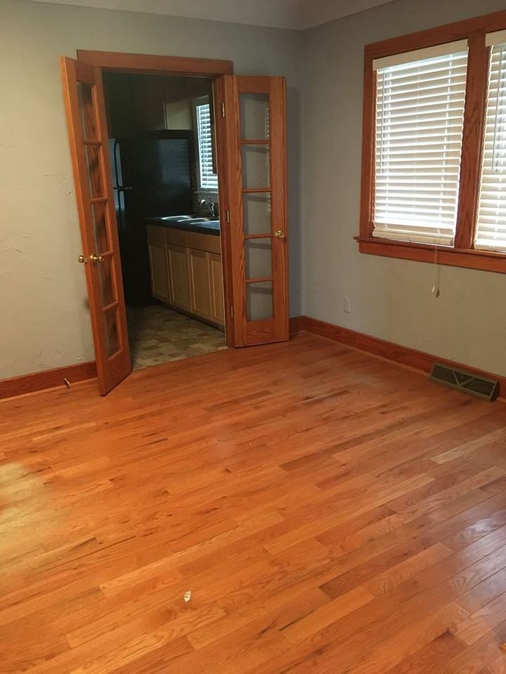 511 Cutler St - Photo 5 of 11