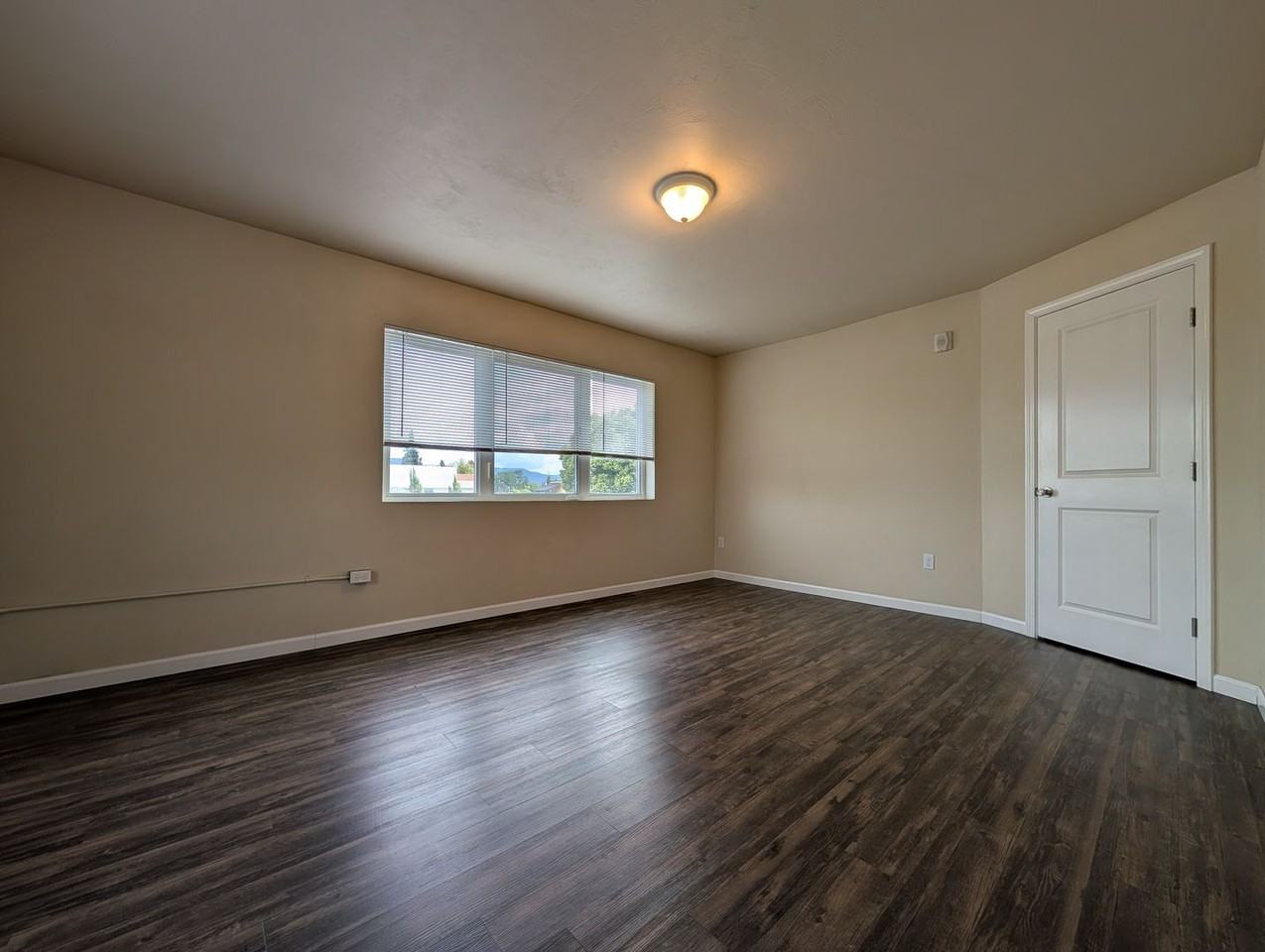 307 Main St #1 - Photo 2 of 9