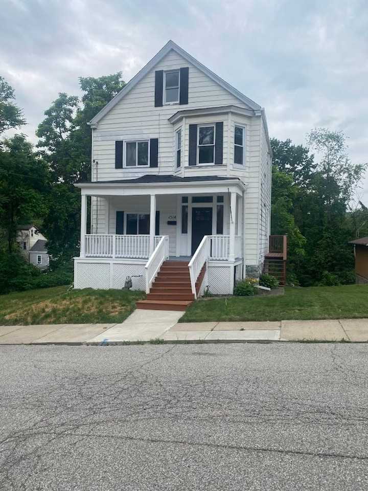 1514 Rutherford Ave - Photo 2 of 18