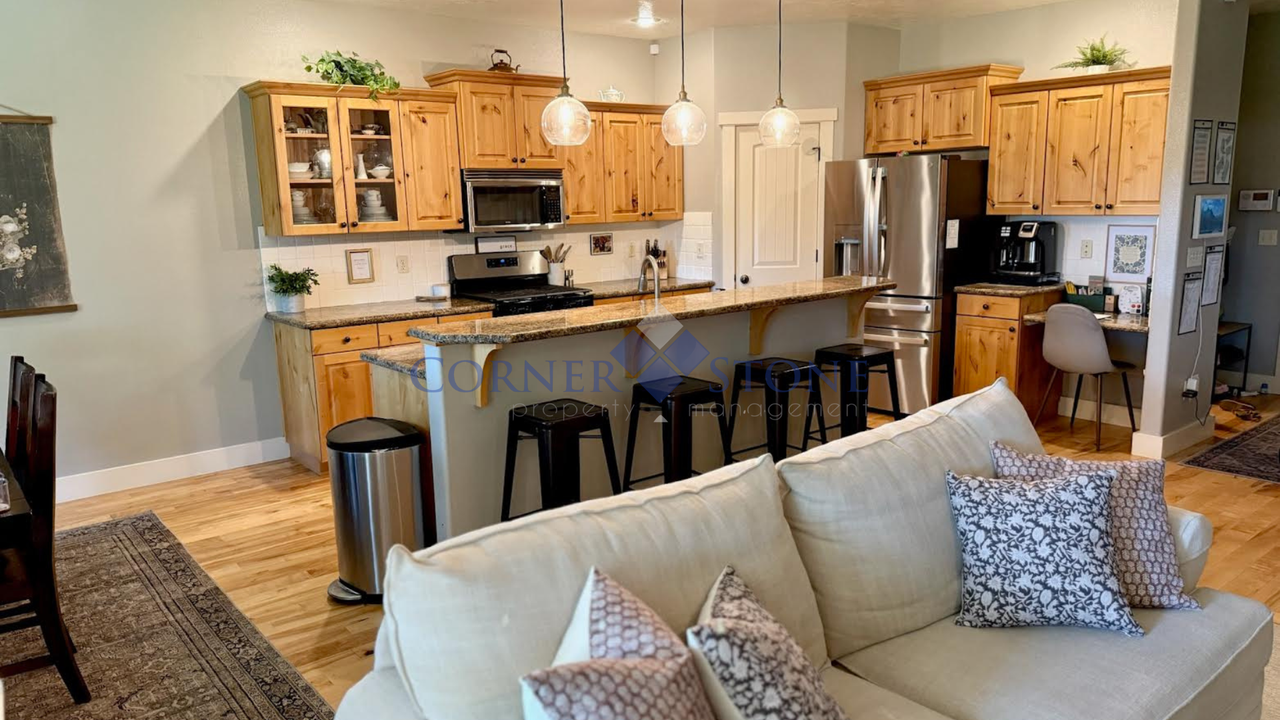 708 S Woodhaven Ave - Photo 4 of 25