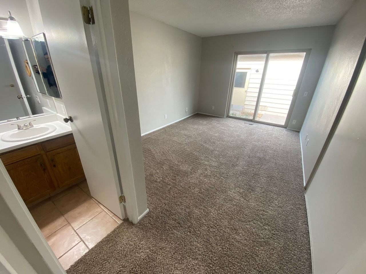 3562 S Kittredge St #A - Photo 5 of 17