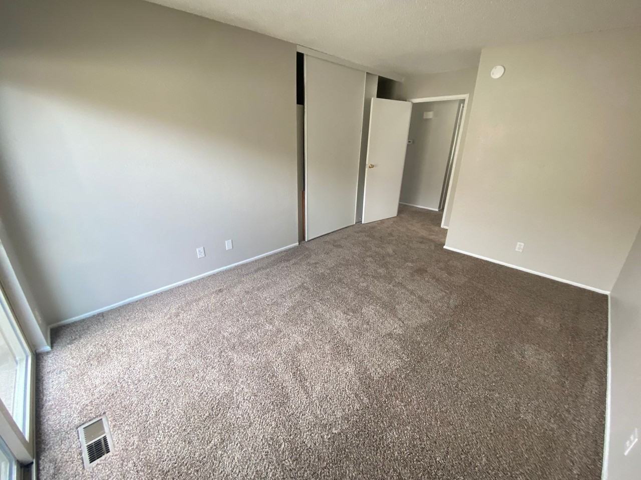 3562 S Kittredge St #A - Photo 6 of 17