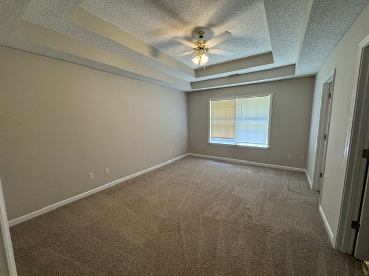 102 Woodstream Trl - Photo 7 of 13