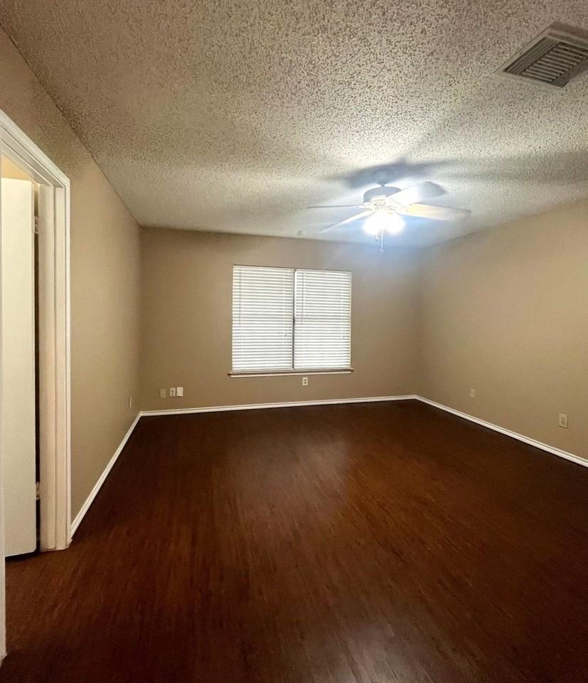 15838 Colton Wl - Photo 6 of 15