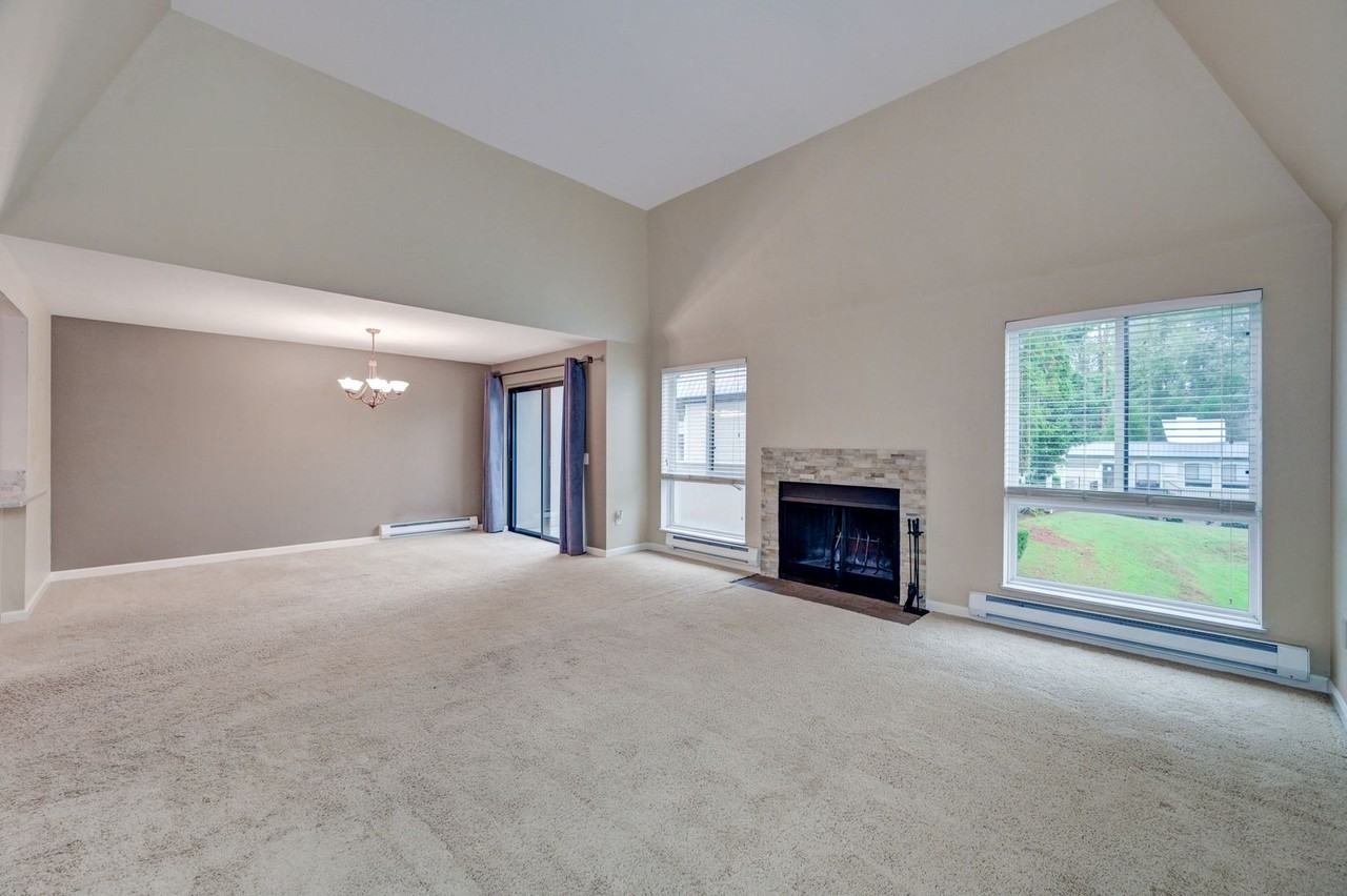10306 Ne 16th St - Photo 4 of 20