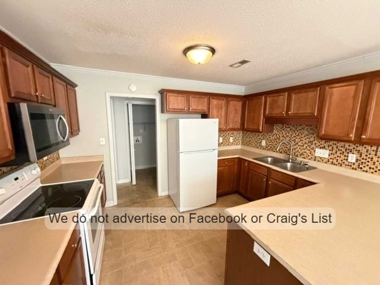 1434 Mingary Ave - Photo 4 of 13