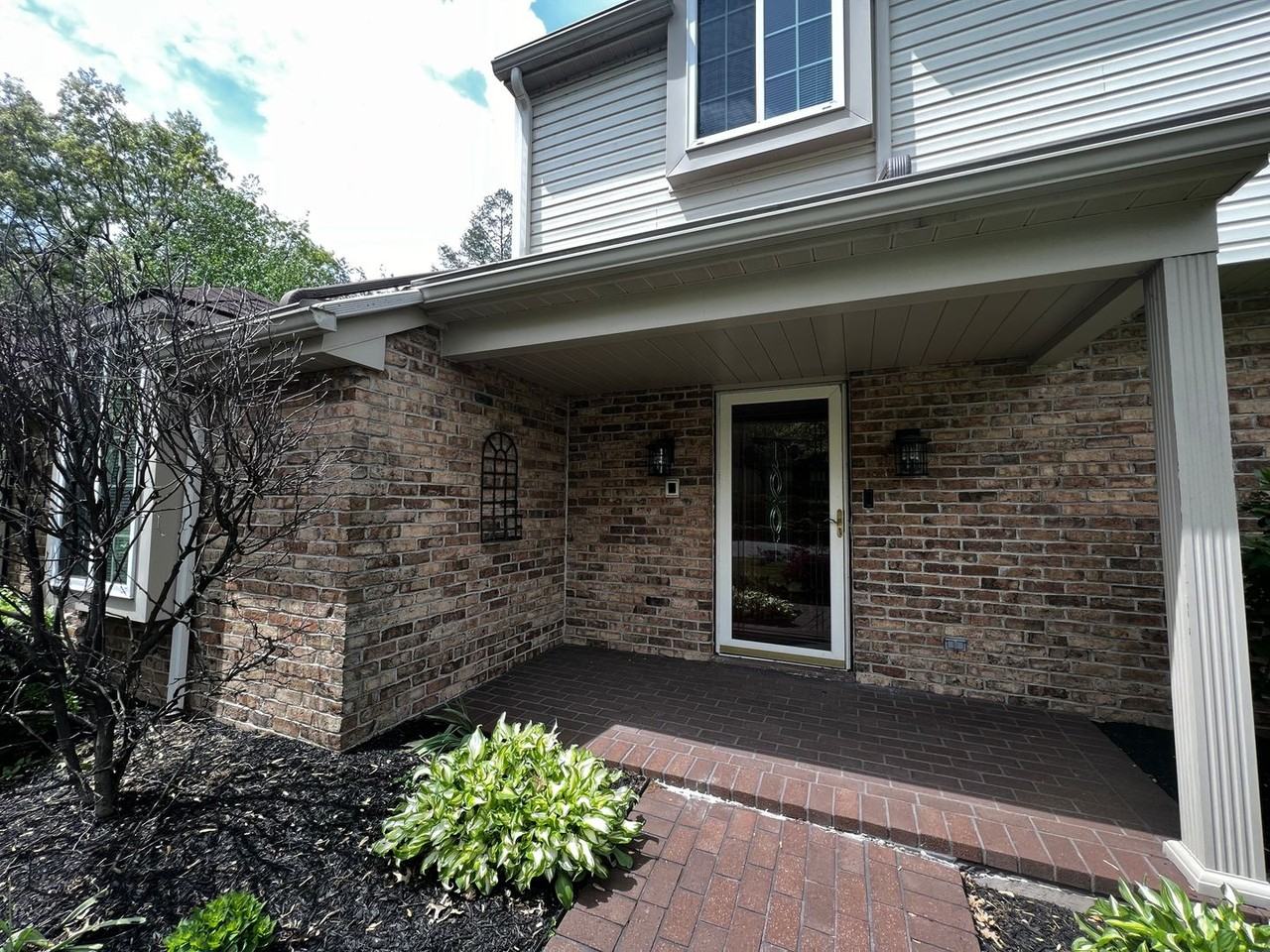 75 Plymouth Cir - Photo 2 of 50