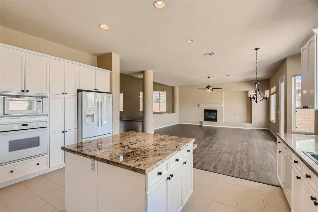 5258 Villa Dante Ave - Photo 5 of 22