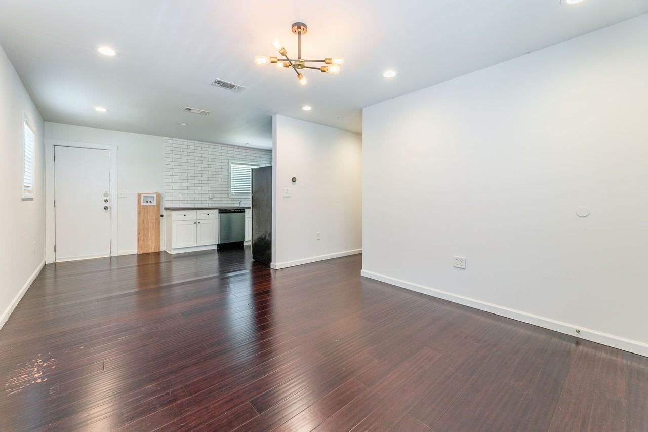 1717 Bunche Rd - Photo 4 of 26