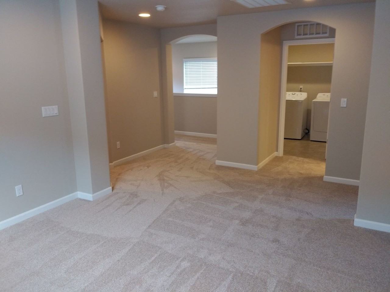 8817 Jayden St Ne - Photo 7 of 17