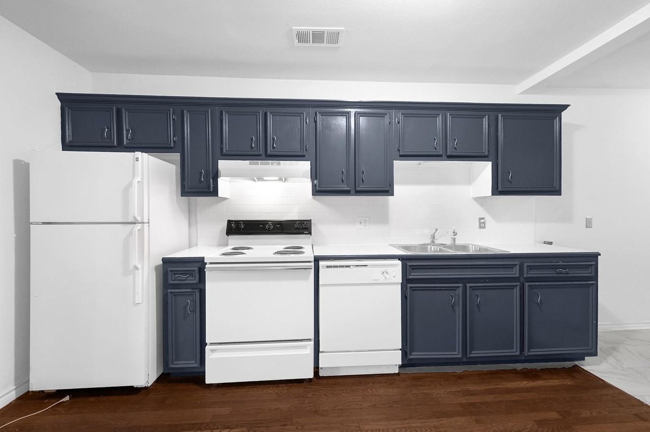 4109 Jack St #4 - Photo 4 of 17