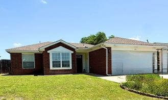 921 Kenwood Dr - Photo 1 of 1