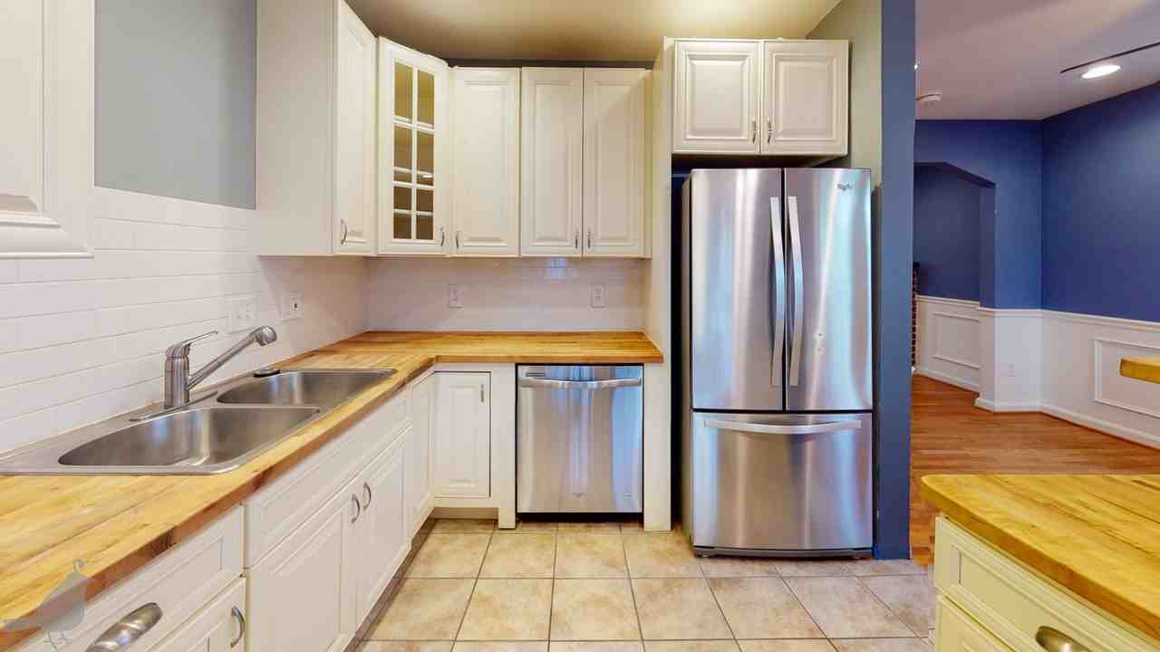 813 Hilltop Ter Se - Photo 7 of 44