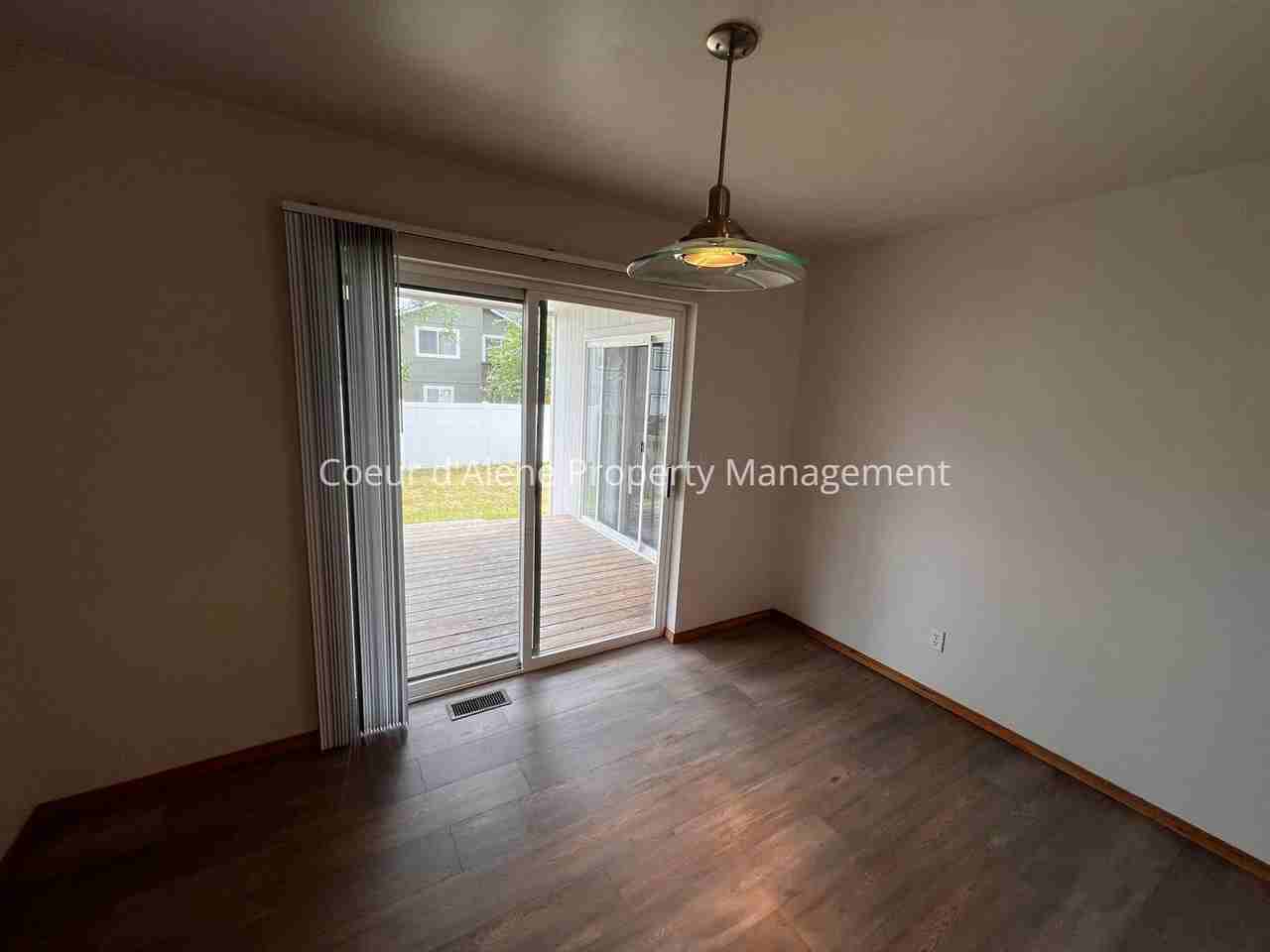 3214 N 10th St - Photo 6 of 19