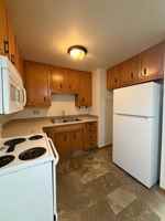 featured image of 944 E Elm Dr