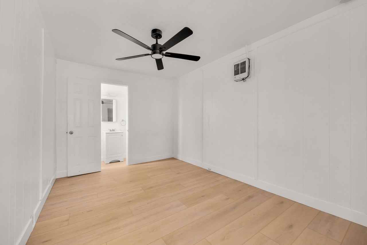 940 Arcadia Pl - Photo 7 of 12