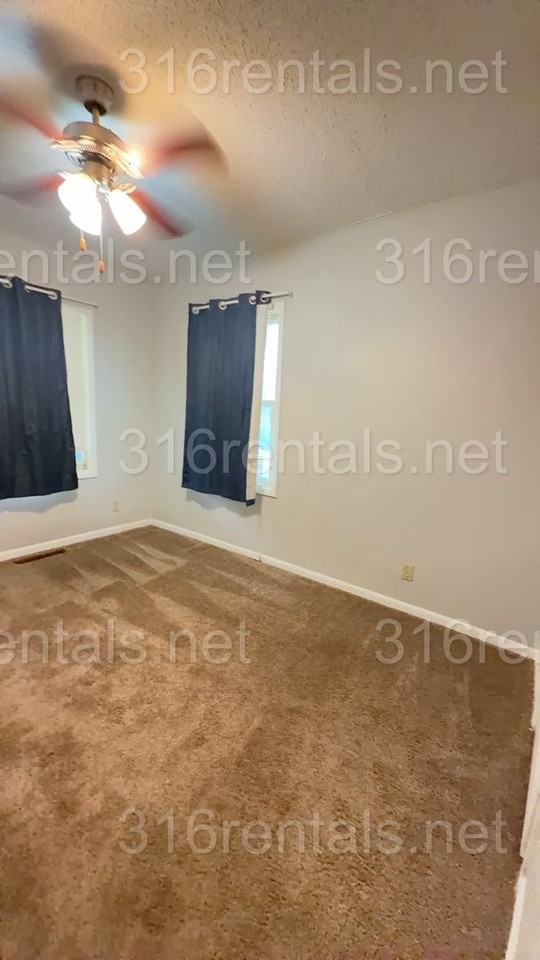 805 S Alleghany St - Photo 7 of 8