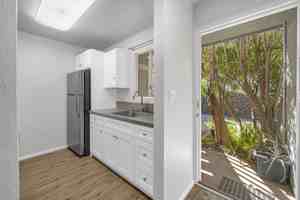 featured image of 160 Keonekai Rd #105