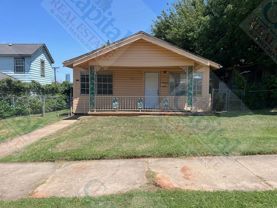 317 Se 24th St - Photo 1 of 1