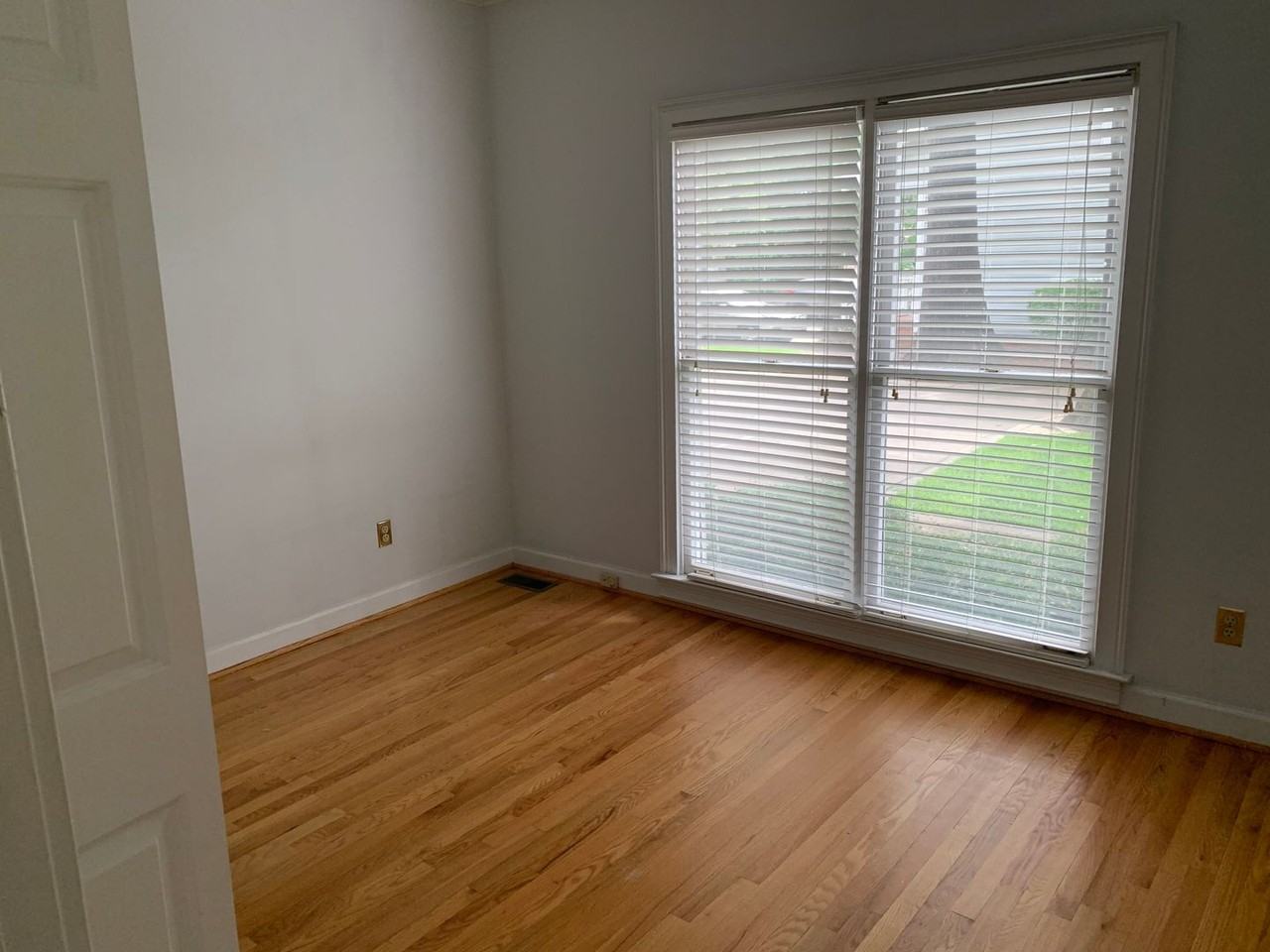 600 Woodrow St - Photo 4 of 11