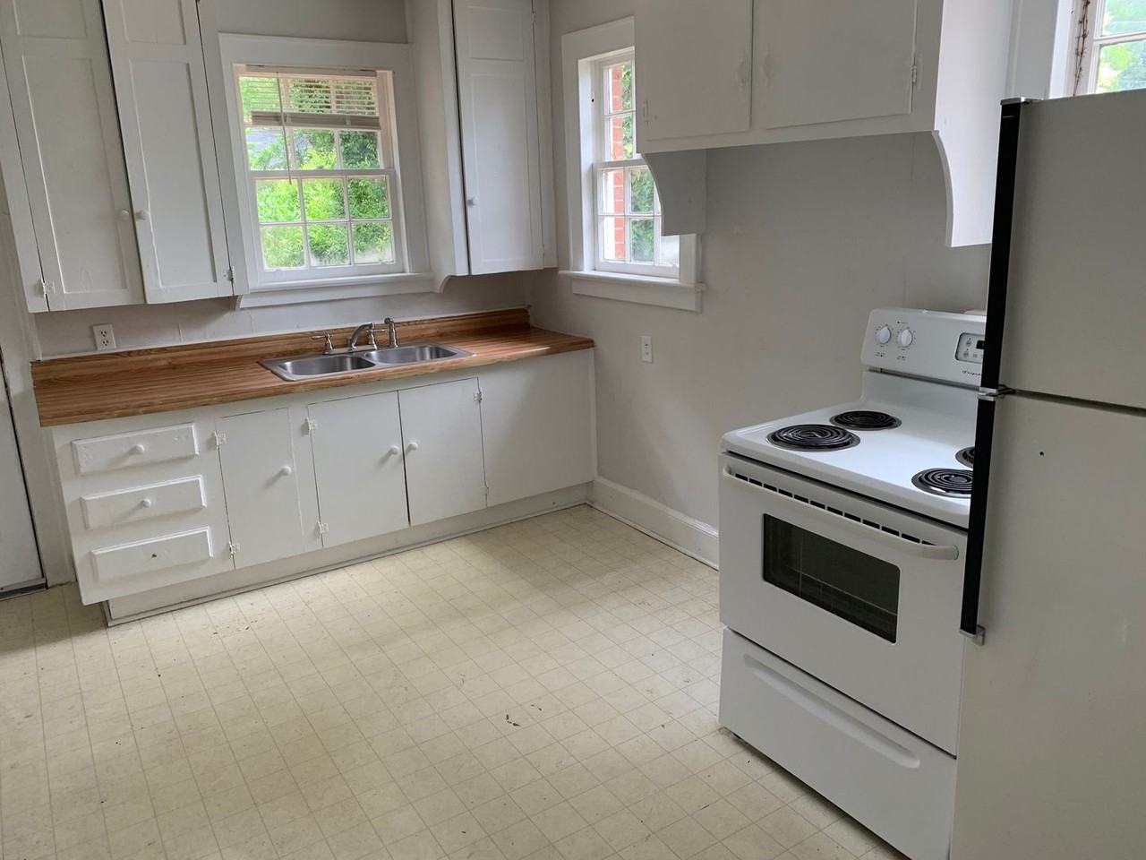 512 S Edisto Ave - Photo 4 of 10