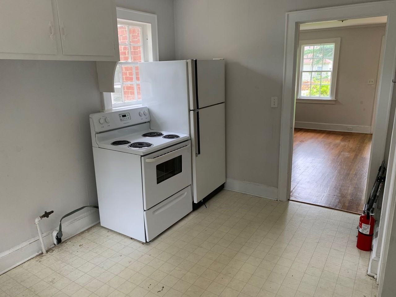 512 S Edisto Ave - Photo 5 of 10