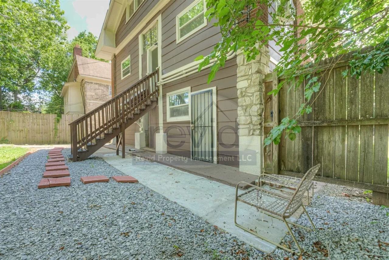 806 Maury St - Photo 7 of 14