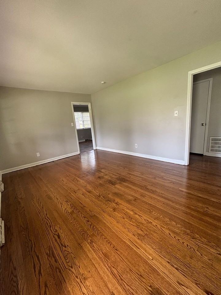 800 Yuma St - Photo 2 of 10