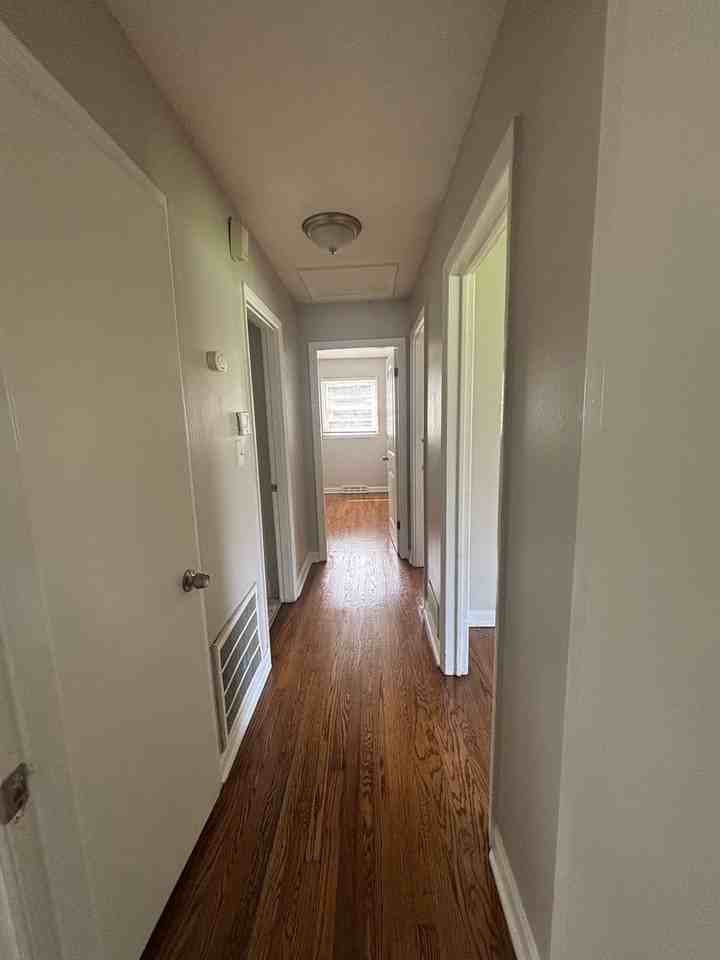 800 Yuma St - Photo 7 of 9