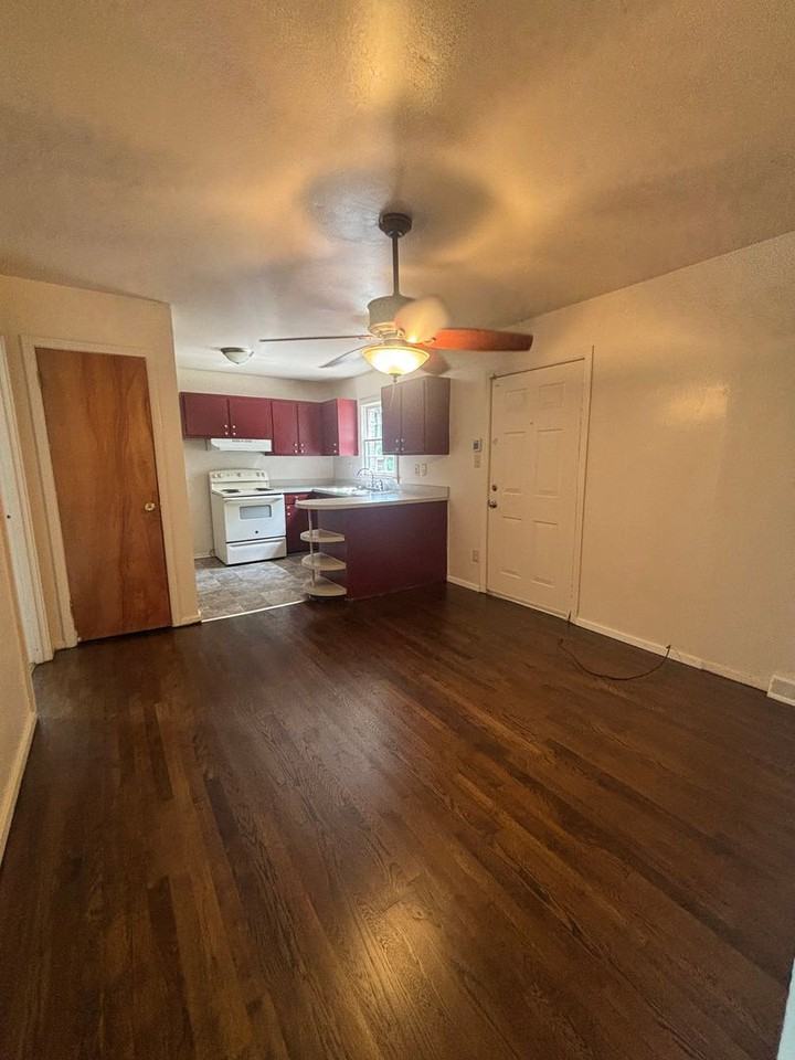 614 Kentbrook Dr - Photo 5 of 10