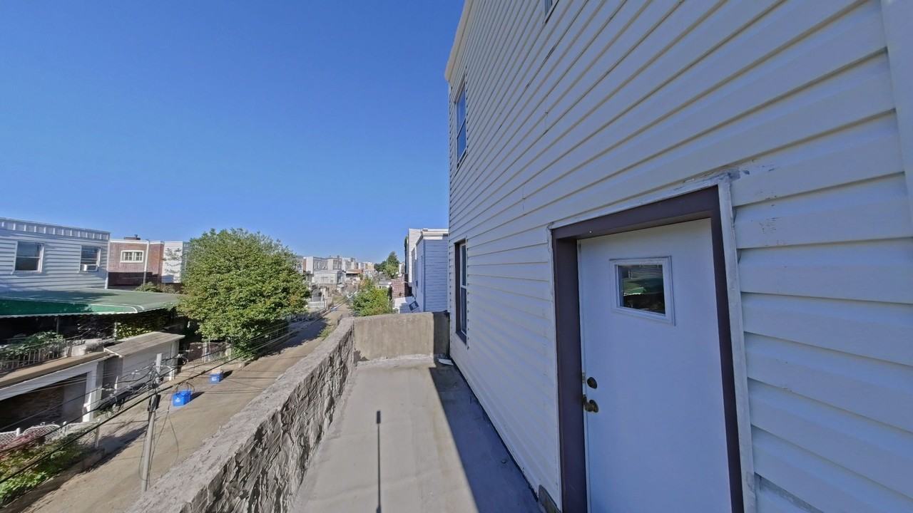 6237 Carpenter St - Photo 3 of 7