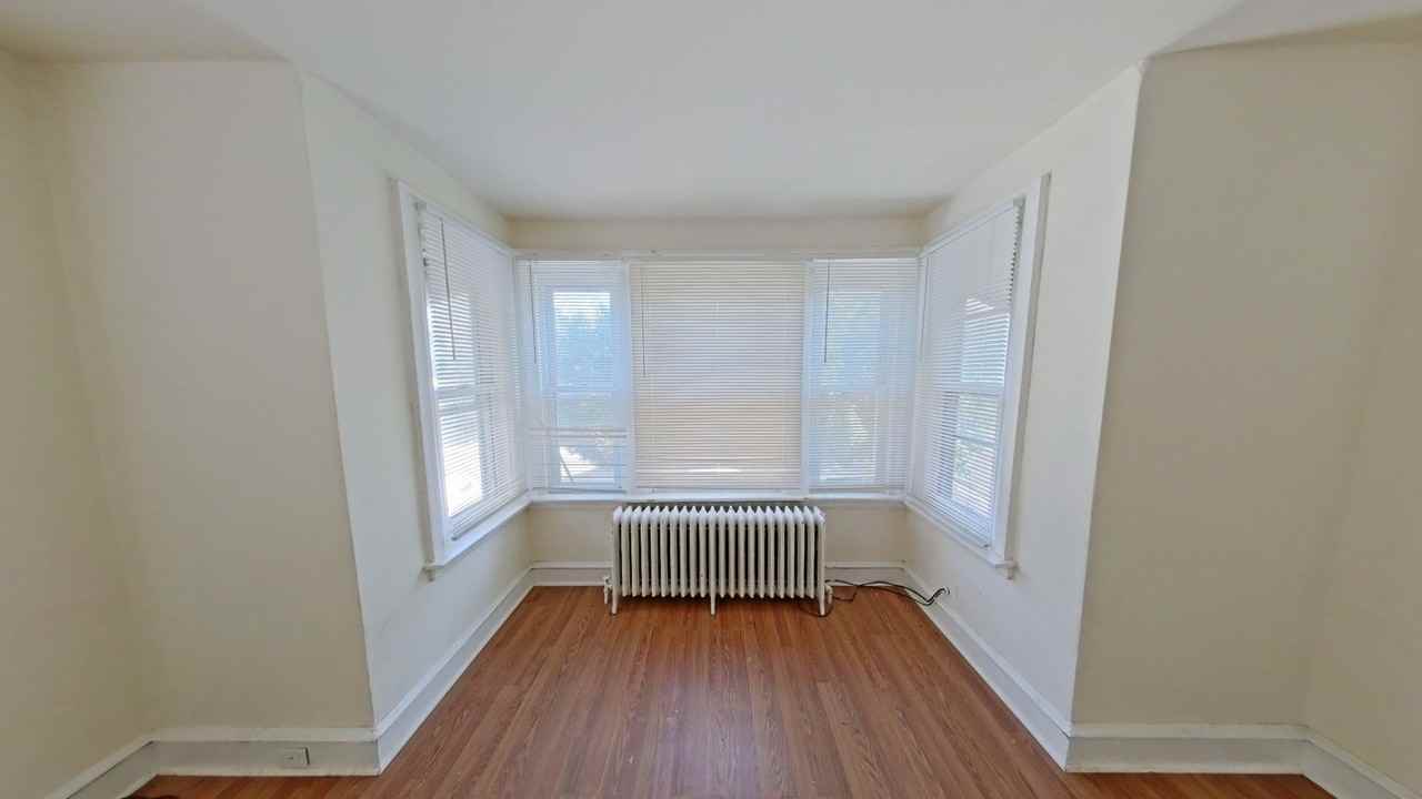 6237 Carpenter St - Photo 5 of 7