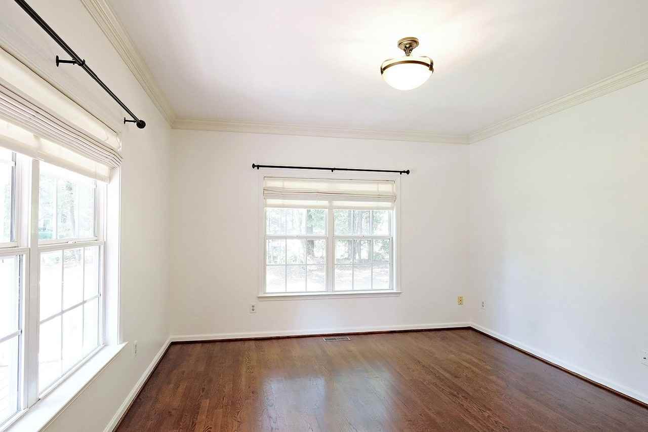100 Fir Tree Ln - Photo 3 of 26