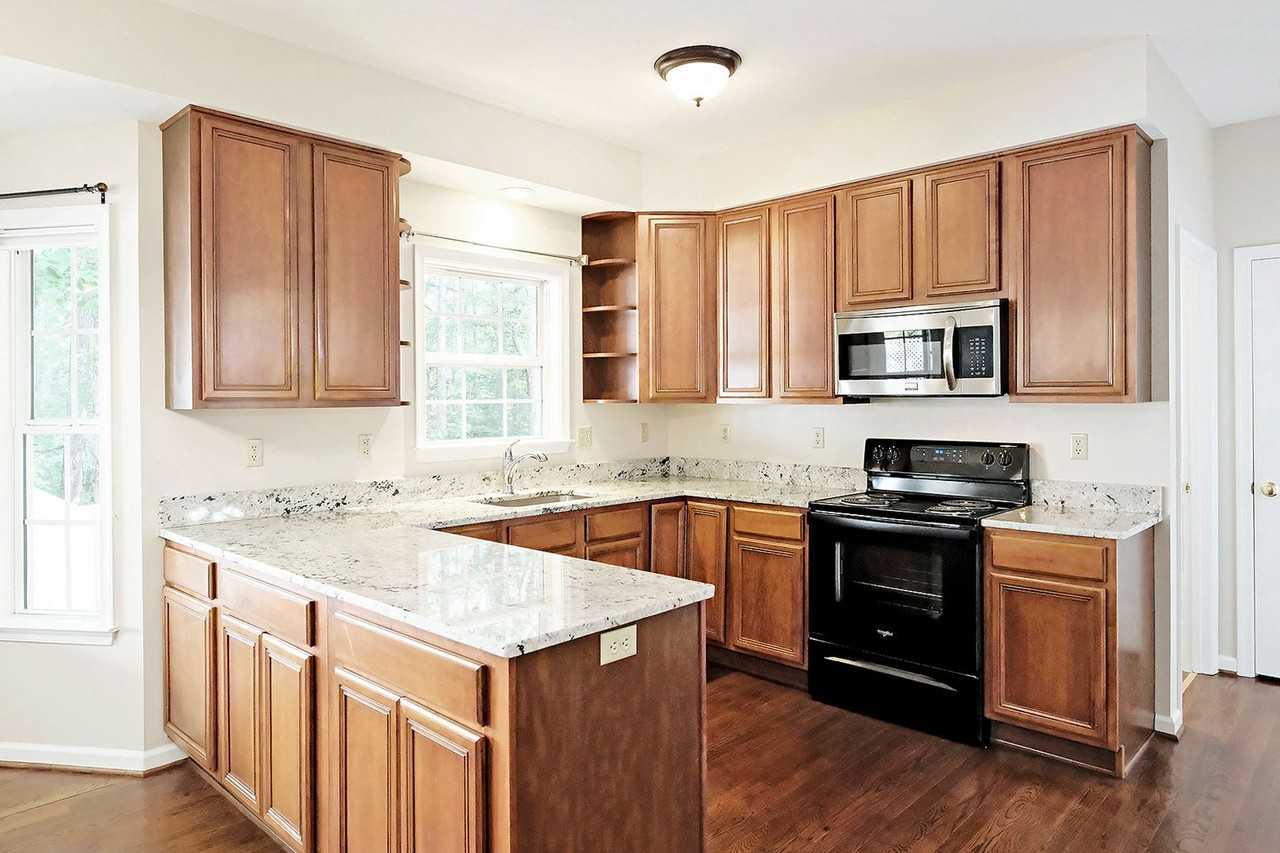 100 Fir Tree Ln - Photo 6 of 26