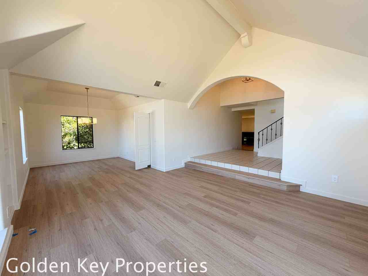 2230 Sara Way - Photo 6 of 26