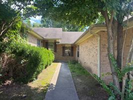 featured image of 1075 Grinnel Cir