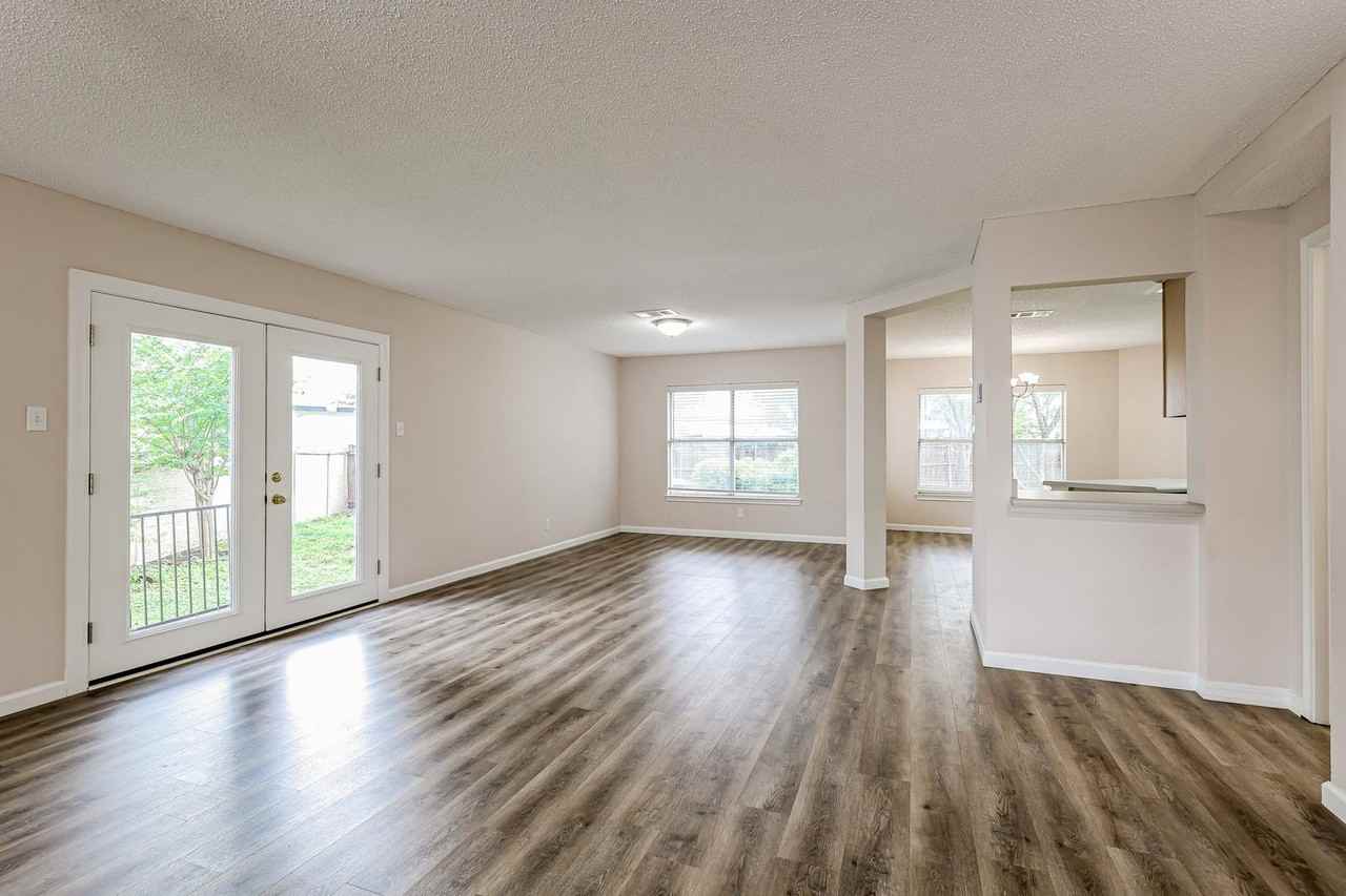 7407 Tom Kite Ct - Photo 5 of 17