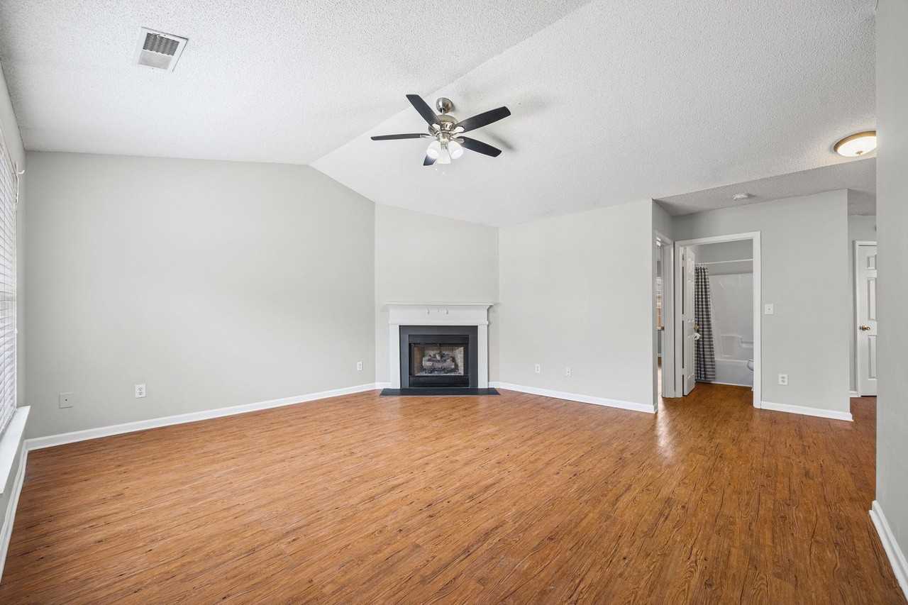 12811 Spirit Bound Way - Photo 4 of 29