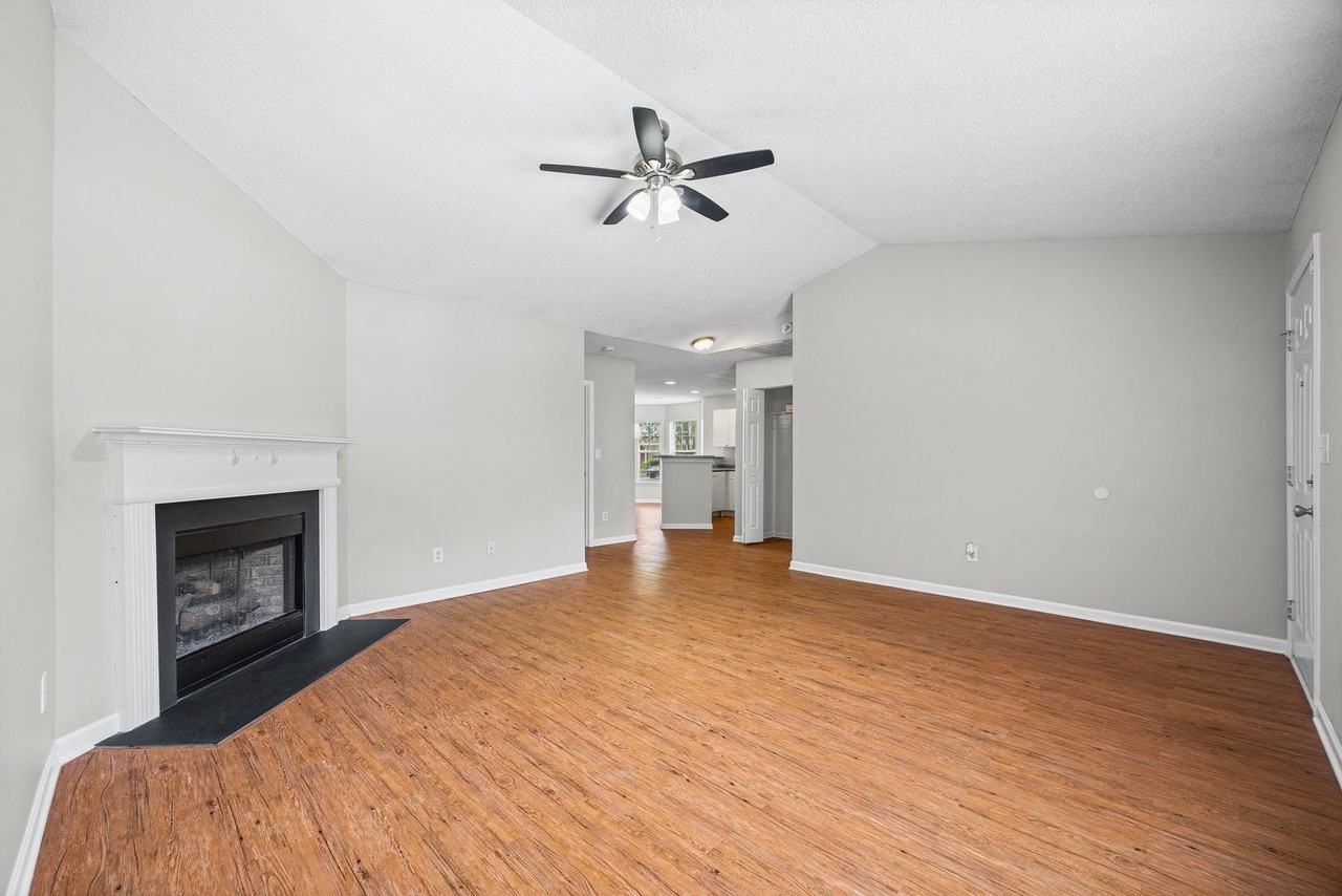 12811 Spirit Bound Way - Photo 5 of 29
