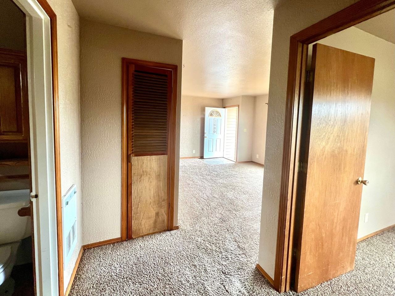1680 Garfield St - Photo 5 of 15