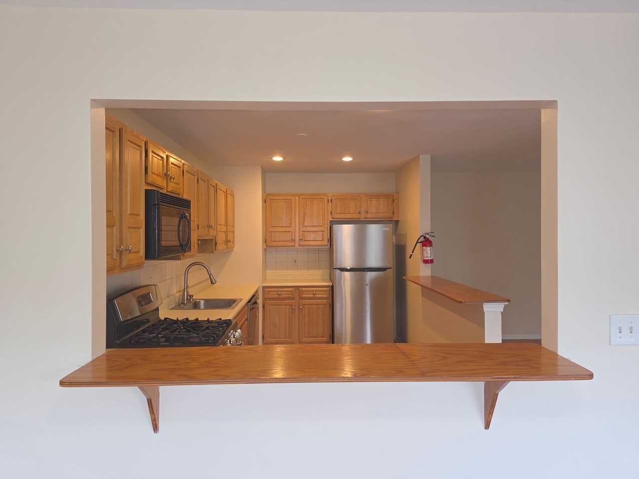 204 Barclay Ct - Photo 6 of 33