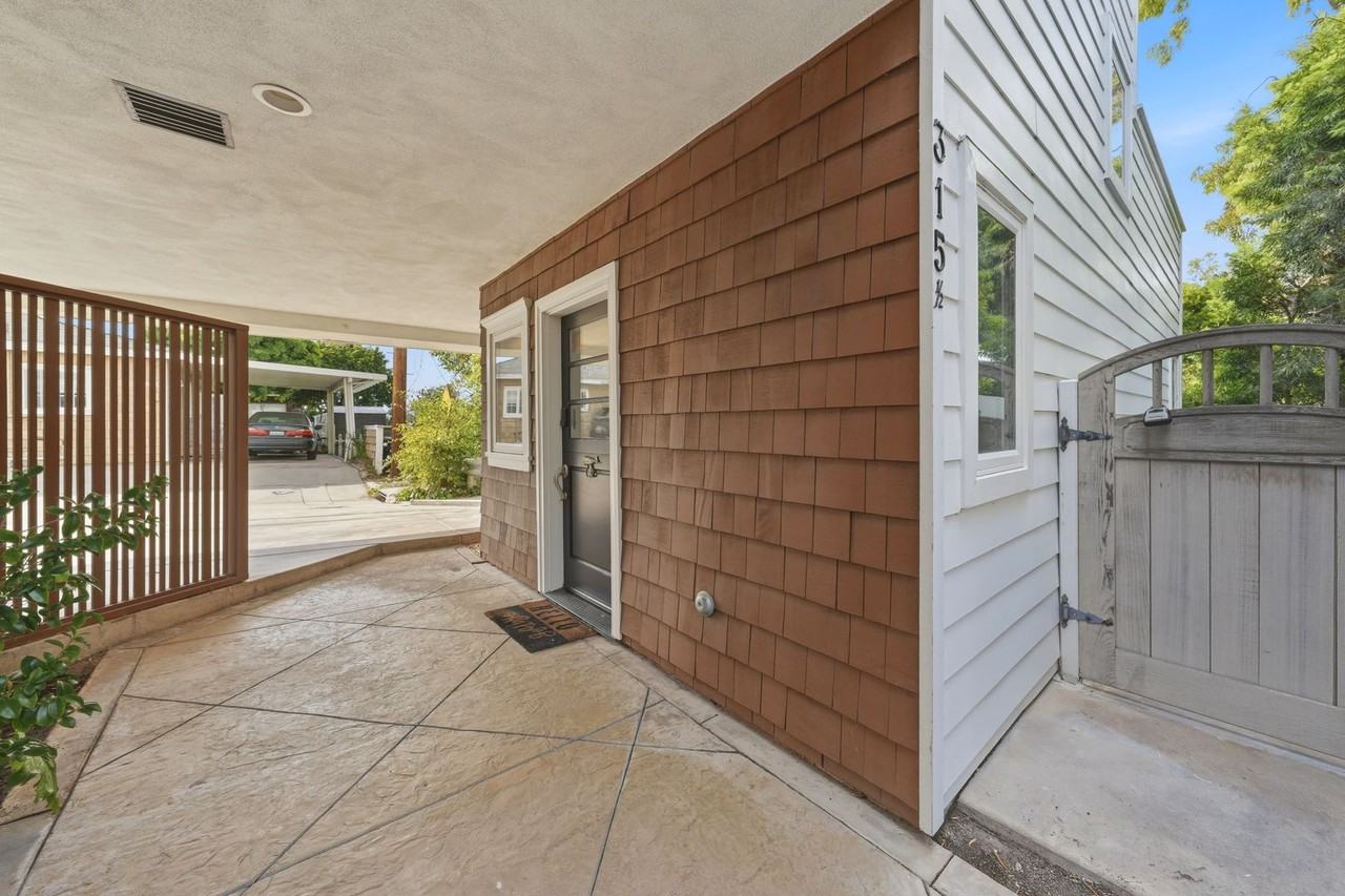 315 1/2 Goldenrod Ave - Photo 3 of 30