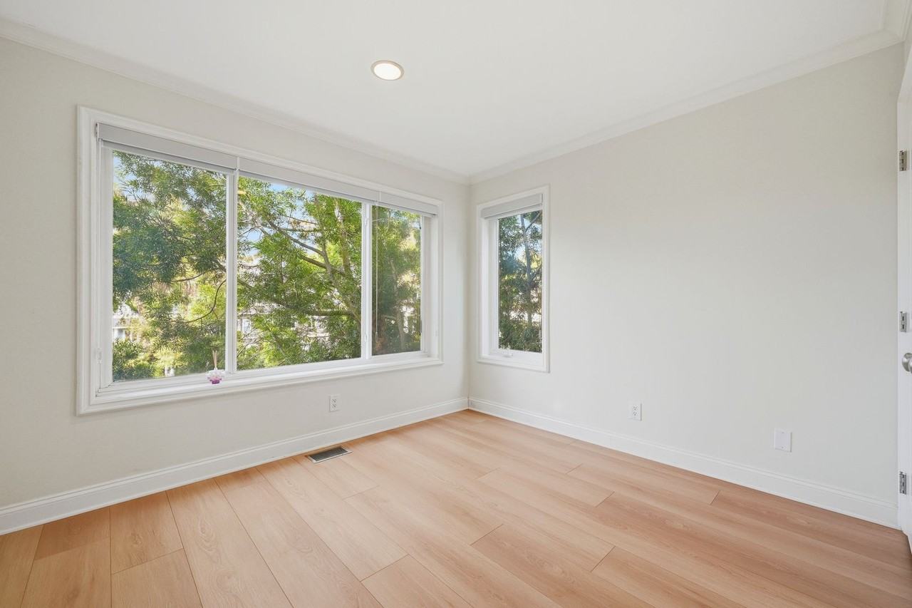 315 1/2 Goldenrod Ave - Photo 6 of 30